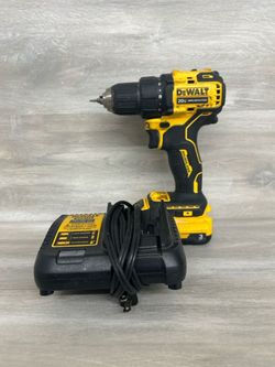 DEWALT DCD708 ATOMIC 20V MAX Brushless Cordless Compact 1/2" Drill/Driver Kit (PO1019585)