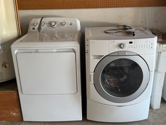 Washer and Dryer in great condition