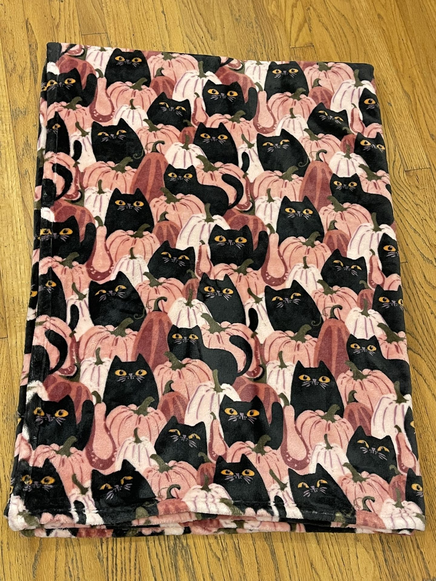 ARTISAN 34 HALLOWEEN BLACK CAT PINK PUMPKIN PLUSH THROW BLANKET 50x70” FALL HOME