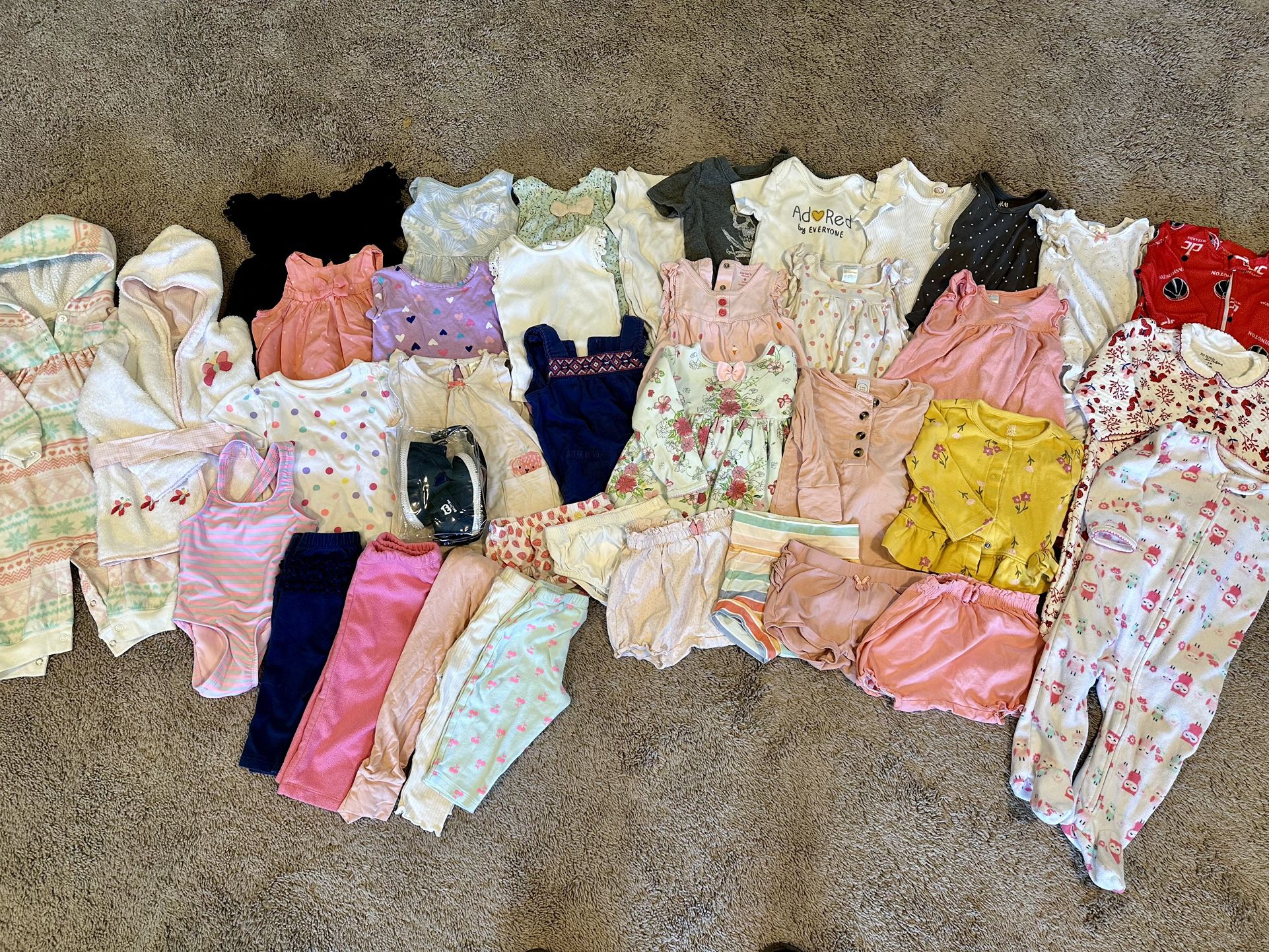 Girls 6-9 Month Clothing Bundle