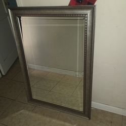 Espejo  grande. Mirrow.