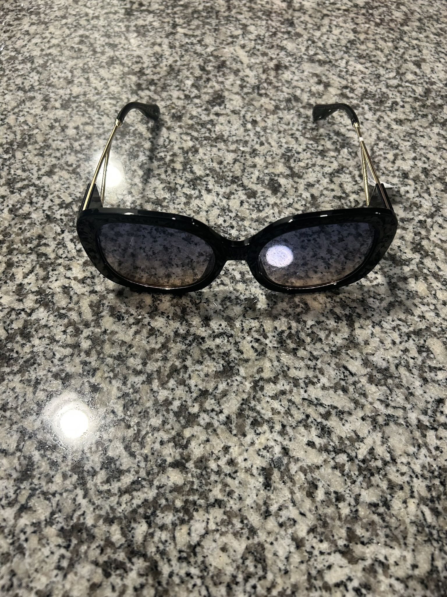 jessica simpson Oversized Square Sunglasses Black With Gold Accents