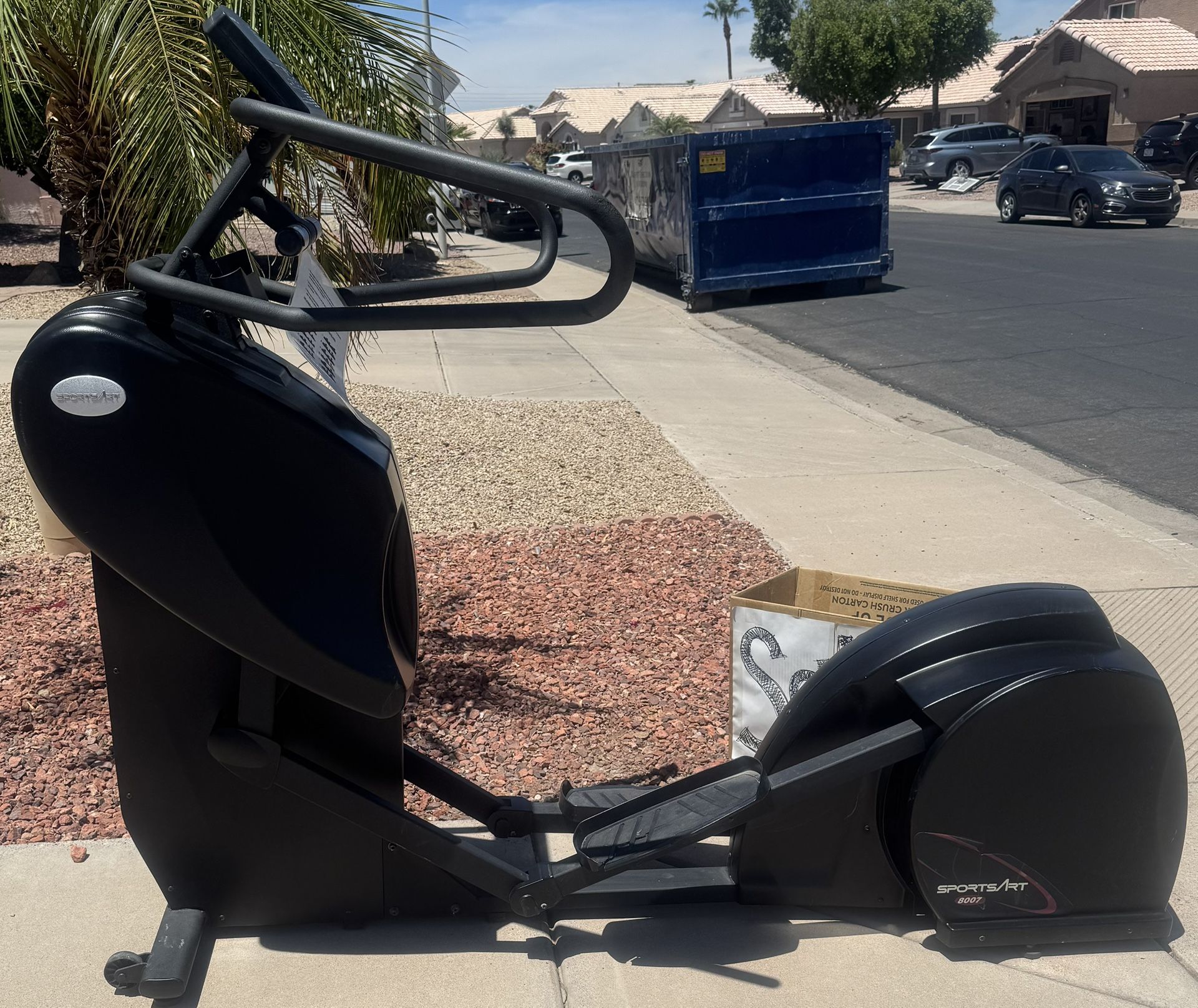 Sports Art 8007 Cross Trainer