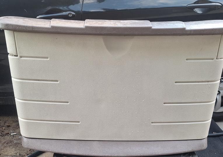 Rubbermaid Tool Shed 3’7ft L 2ft H