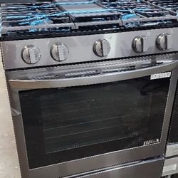 LG GAS RANGE 5 BURNERS WITH AIR FRY IN BLACK STAINLESS STEEL WITH WARRANTY 