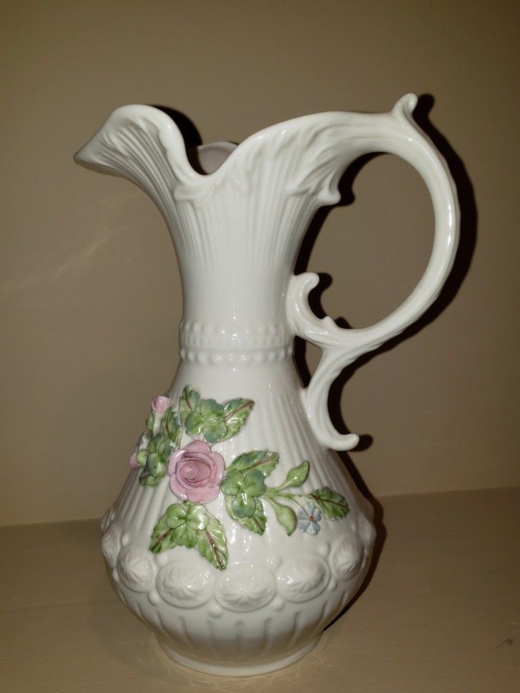 IRISH BELLEEK Retrospect VASE EWER PITCHER APPLIED FLOWERS CLOVERS IRELAND