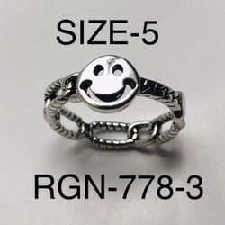 Silver Smiley Face Ring For Women: RGN-778-3/Size-