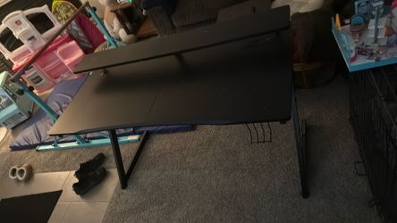 Gaming table