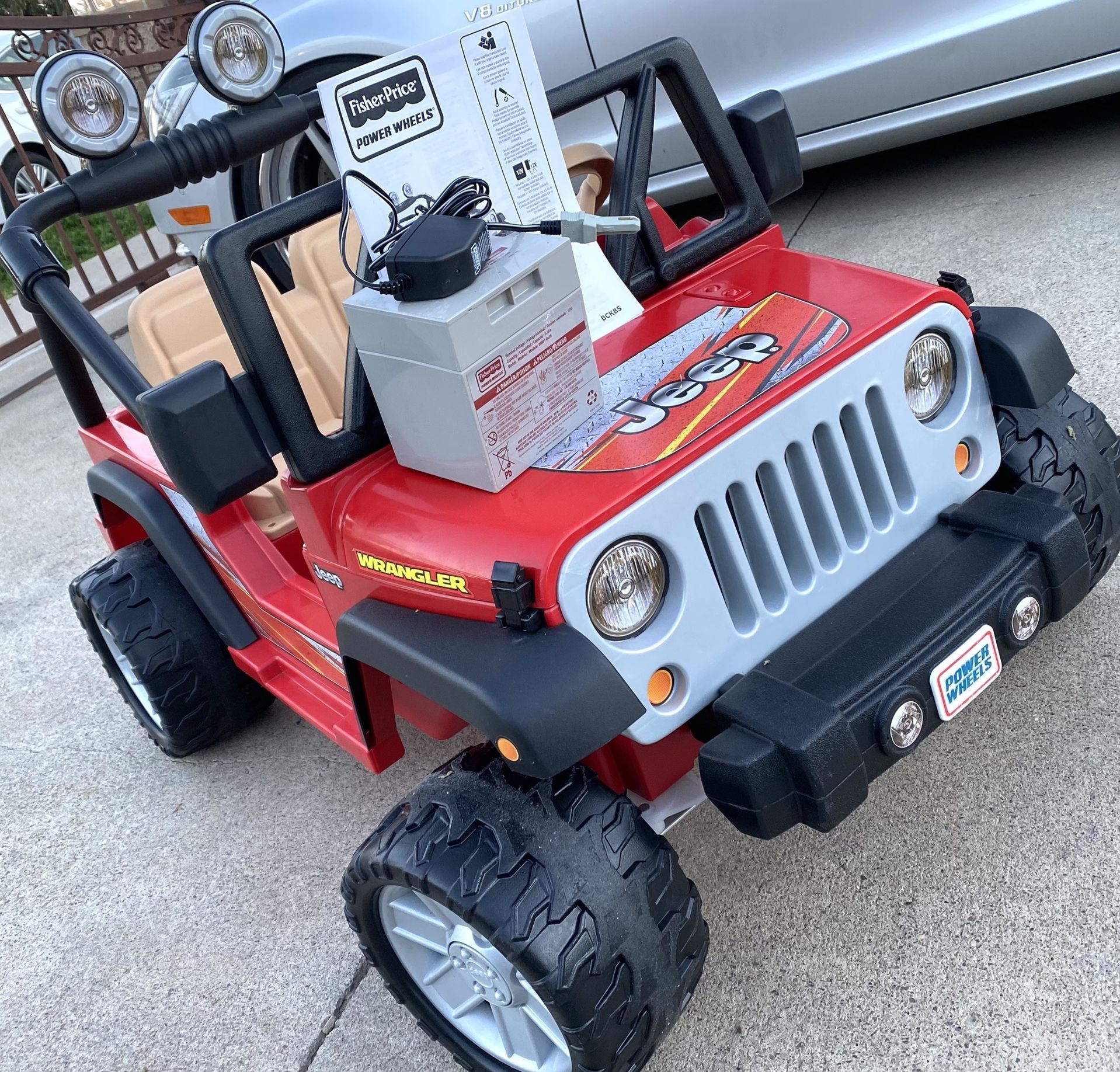 Red Jeep Wrangler 12volt Electric Kid Ride On Car Power Wheels