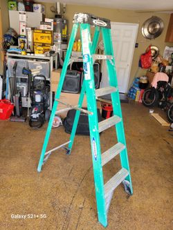 Fiberglass Ladder 5 ft
