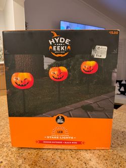 Hyde & EEK LED Jack-O'-Lantern Stake Lights 5-Pack