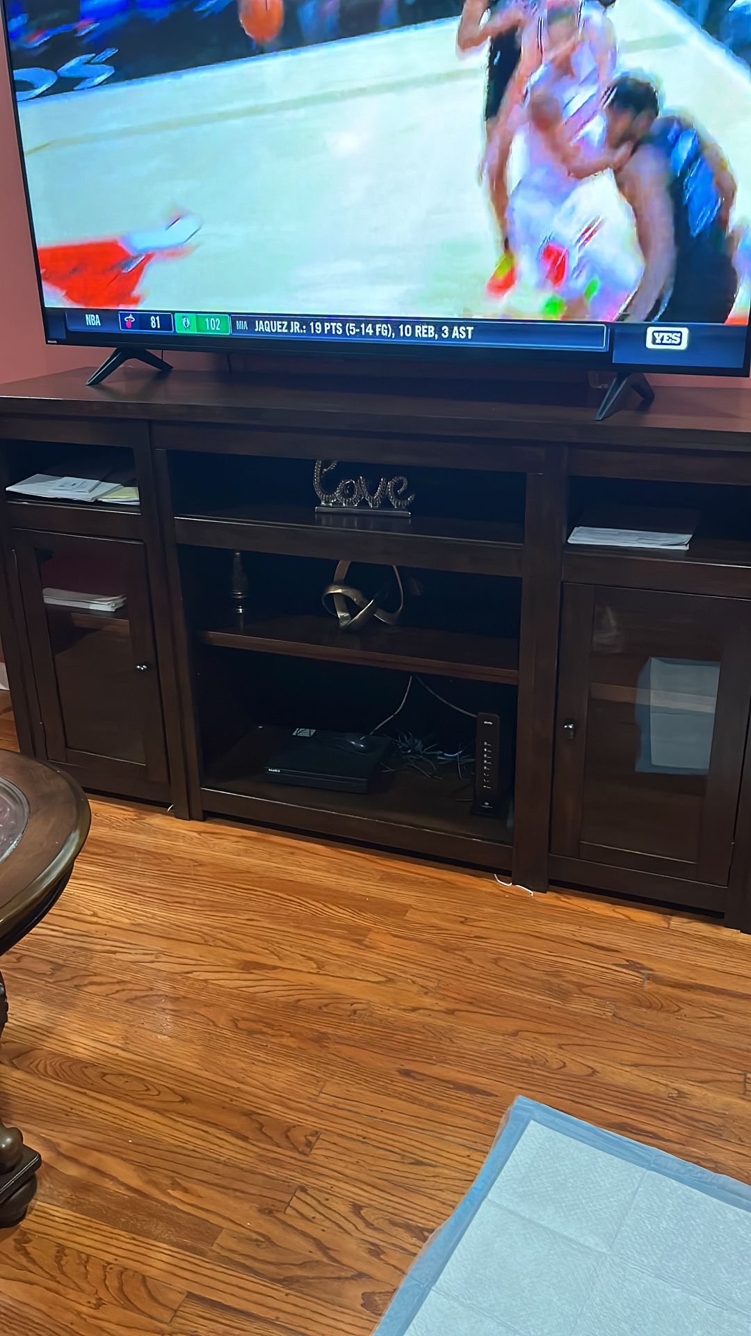 Mesa De Televisión