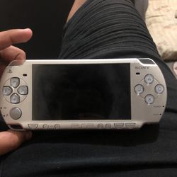 PlayStation Portable 3000 System - Mystic Silver for Sale in Brooklyn, NY -  OfferUp