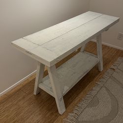 Foldable table