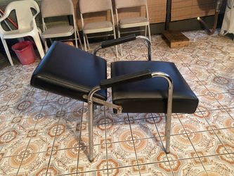 Salon quality folding chair