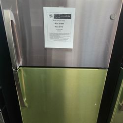 21.9 cu. ft. Top Freezer Refrigerator in Fingerprint Resistant Stainless Steel, Garage Ready