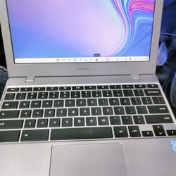 Samsung Chromebook 11 Inch - Tested and Working