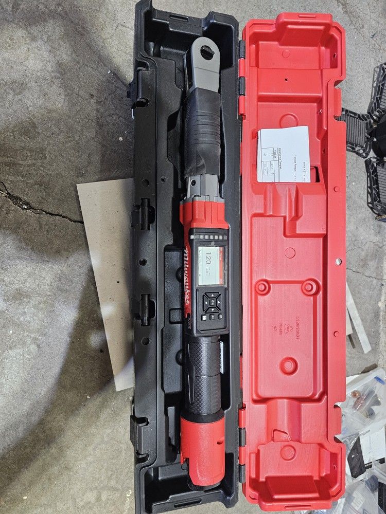 M12 Torque Wrench New With Battery