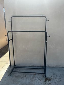 Clothing rack