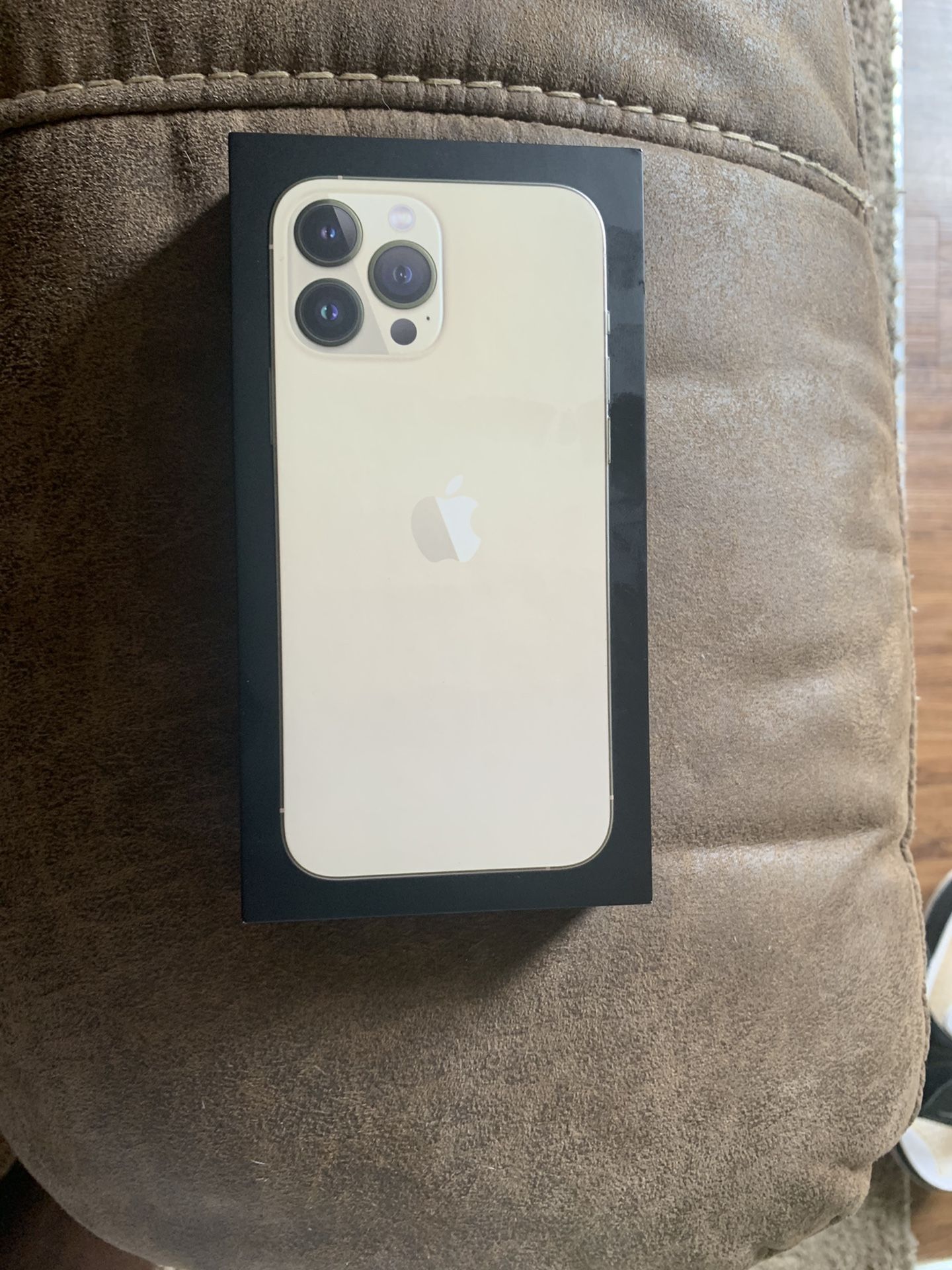 Brand New 13 Pro Max 256 GB