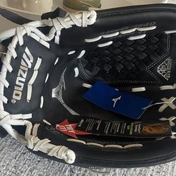 Mizuno Softball Glove