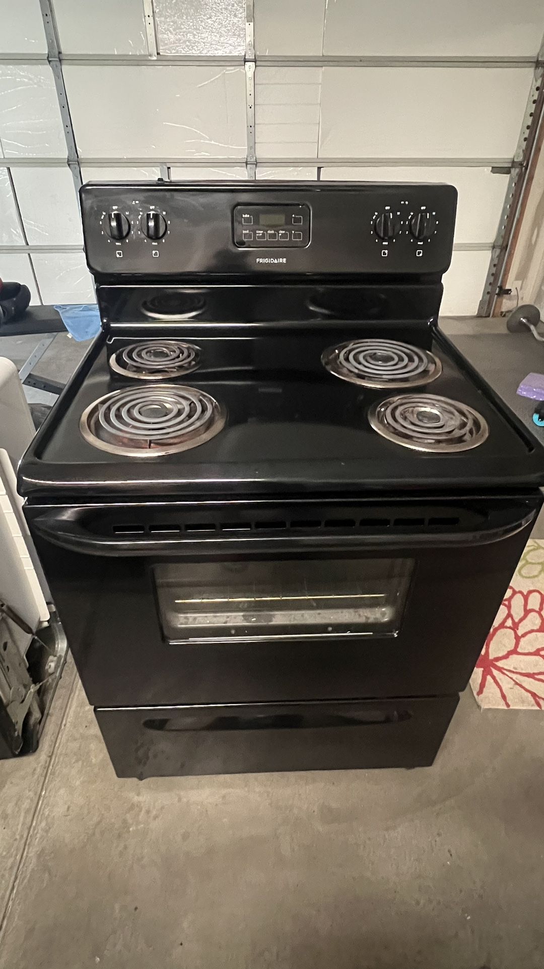 Estufa Eléctrica Y Dishwasher 