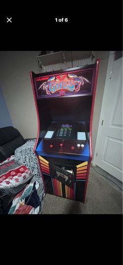 Galaga 3 Arcade Machine (1984)