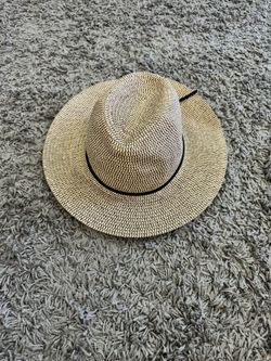 David And Young Women’s Hat 