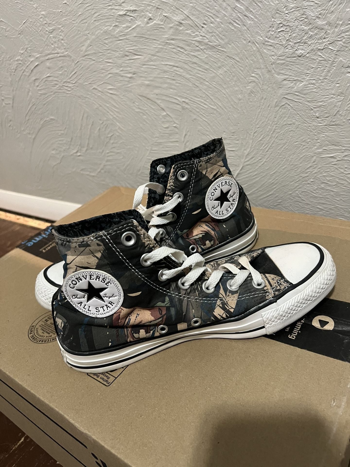 Batman Converse