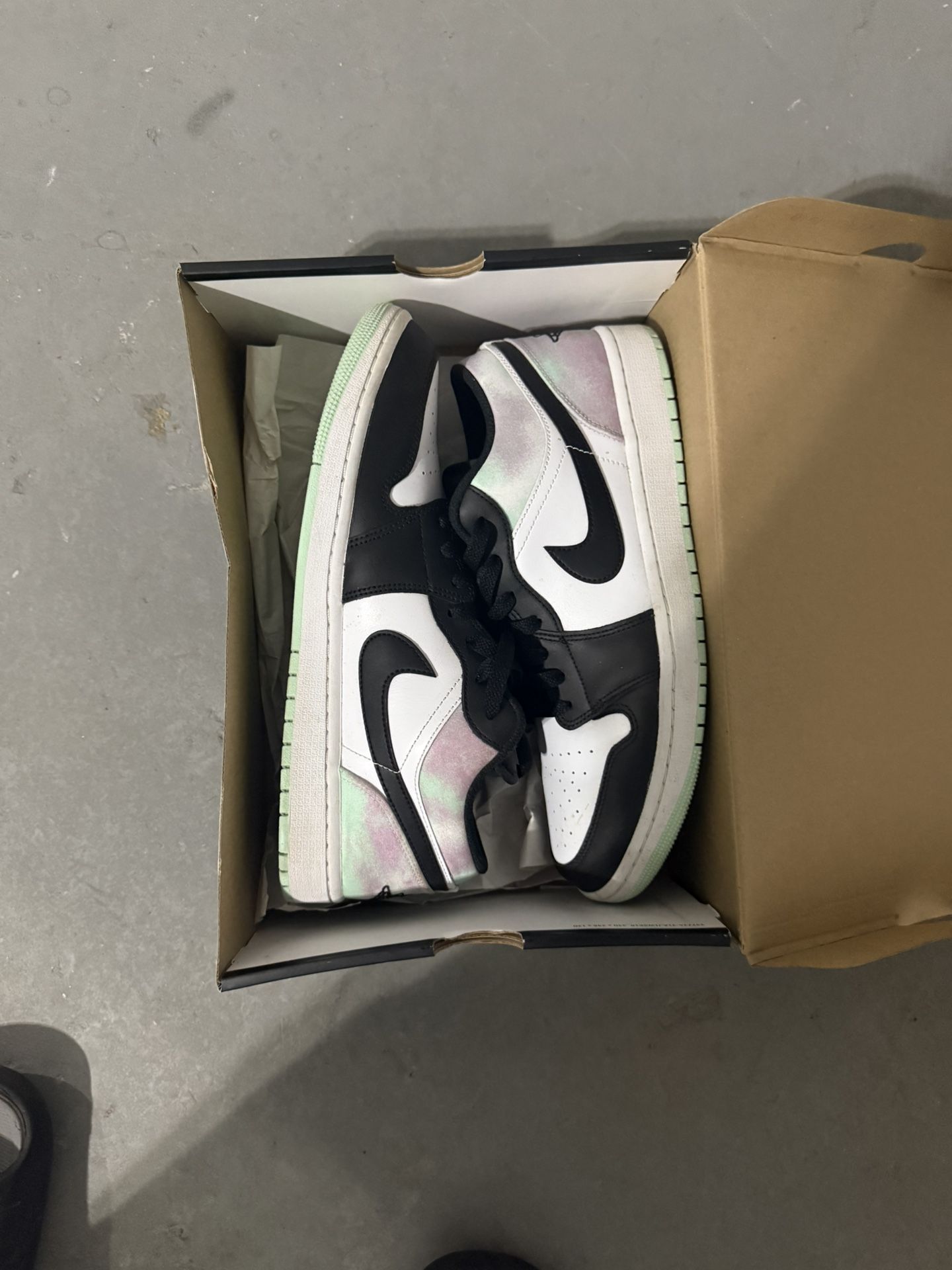 Air Jordan 1 Low SE