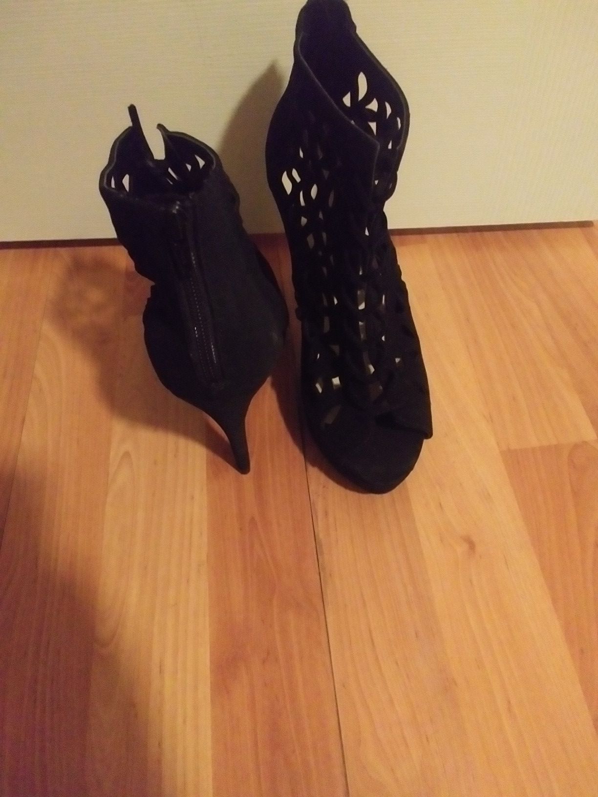 Black ankle boots"Apt9"