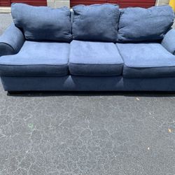 Comfy Nice Blue Sofa, Couch🔥🔥
