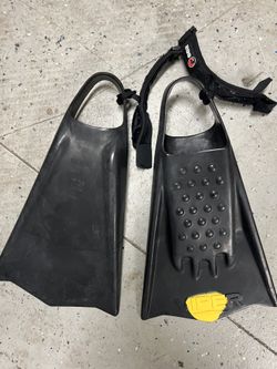 MS Viper Fins With Fin Savers (Size Extra Large)