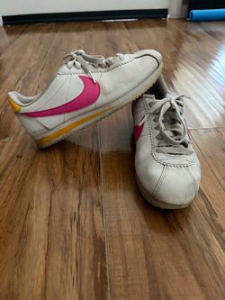 Nike Cortez White Pink Sneakers Women