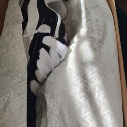 New Vans  Size 12 Mens