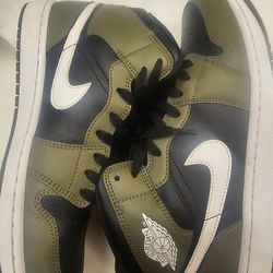 Jordan 1s size 10.5 $80