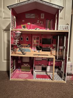 Girls Doll House