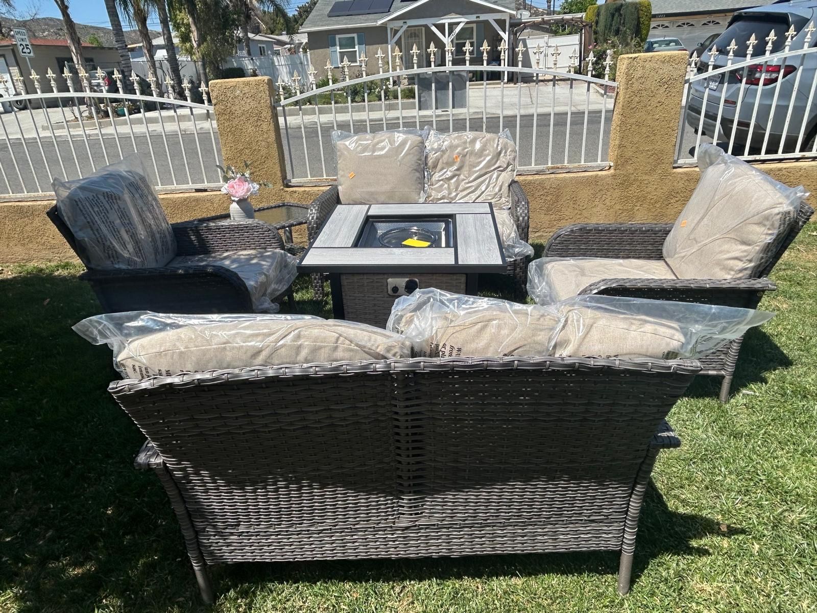 Brand New Patio Outdoor Furniture Set With Fire Pit