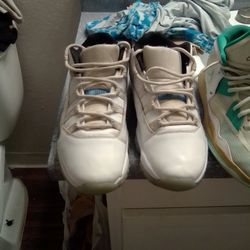 Jordan 11s And Foam Runners And Air Maxes 