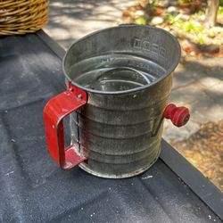 Vintage Nesco Flour Sifter