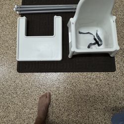 Portable highchair