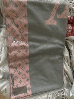 LV Scarf
