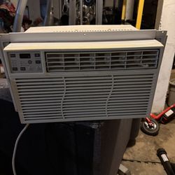 General Electric AC 8100BTU