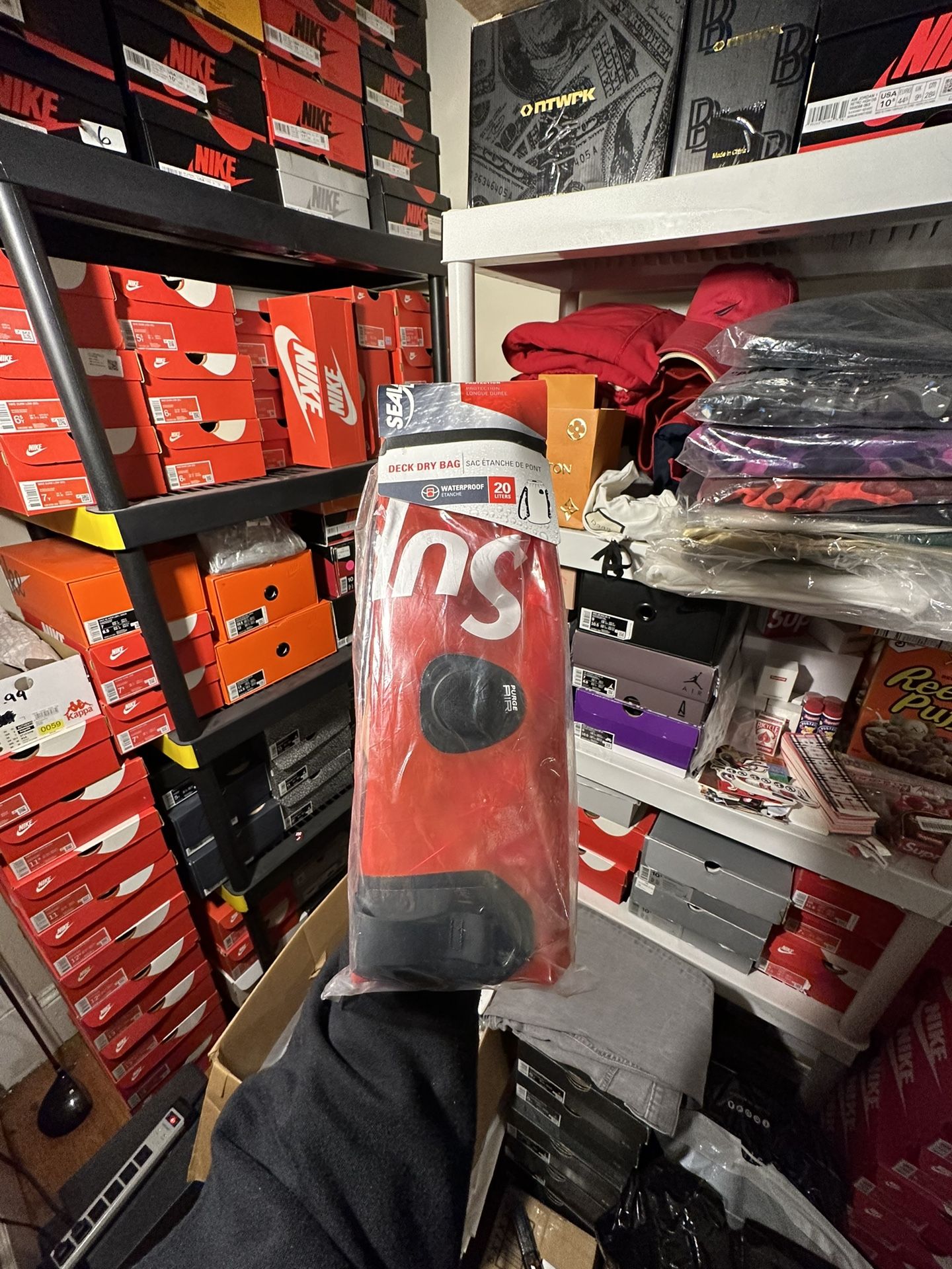 Supreme SealLine Discovery Dry Bag 20L