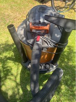 Shop vacuum