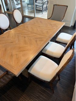 Tommy Bahama Dining set with chairs