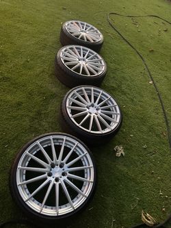 Set of 4 Element Multi-Spoke Silver Wheels with Tires