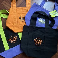 trader joe's mini tote halloween