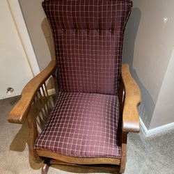 Antique Rocking Chair 