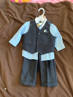 Boys Nautica 4piece vest suit